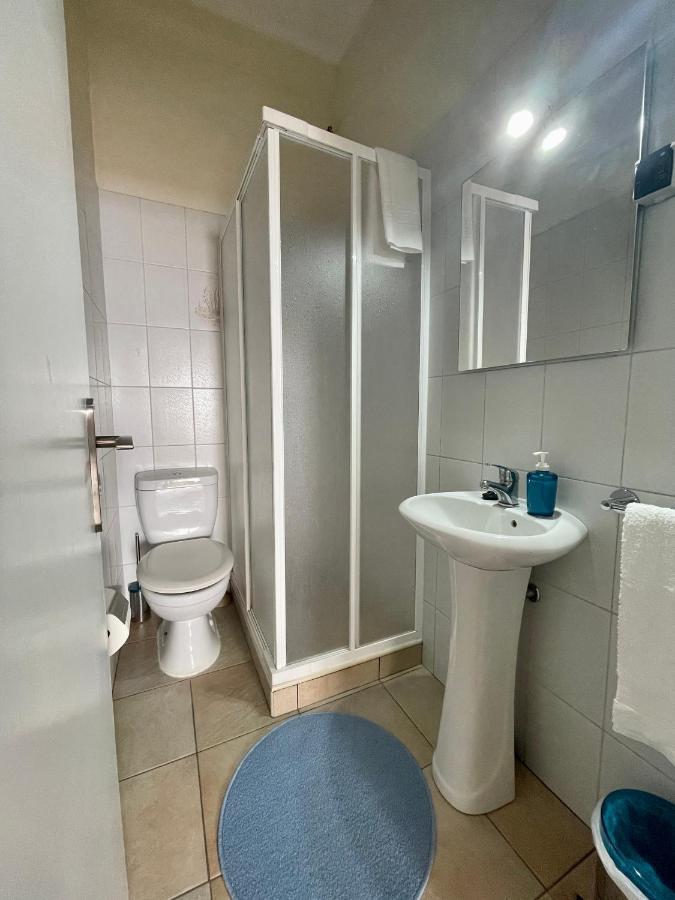 Ponta Delgada Beach Front House מראה חיצוני תמונה